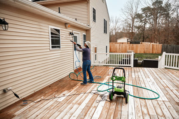Best Deck Pressure Washing  in Flower Hill, NY